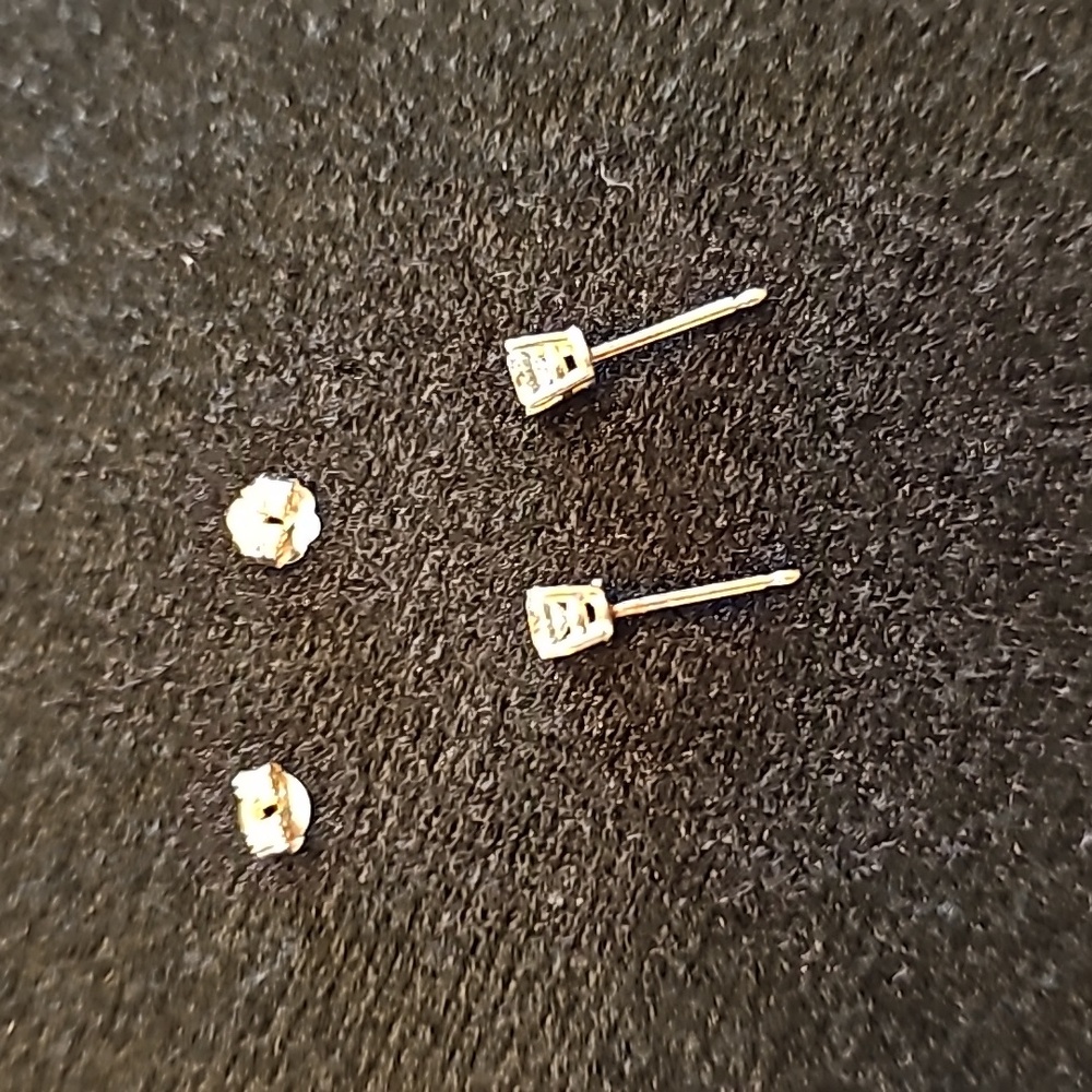 IGI CERTIFIED 18KT YELLOW GOLD .30TDW STUD EARRINGS - Picture 5 of 11